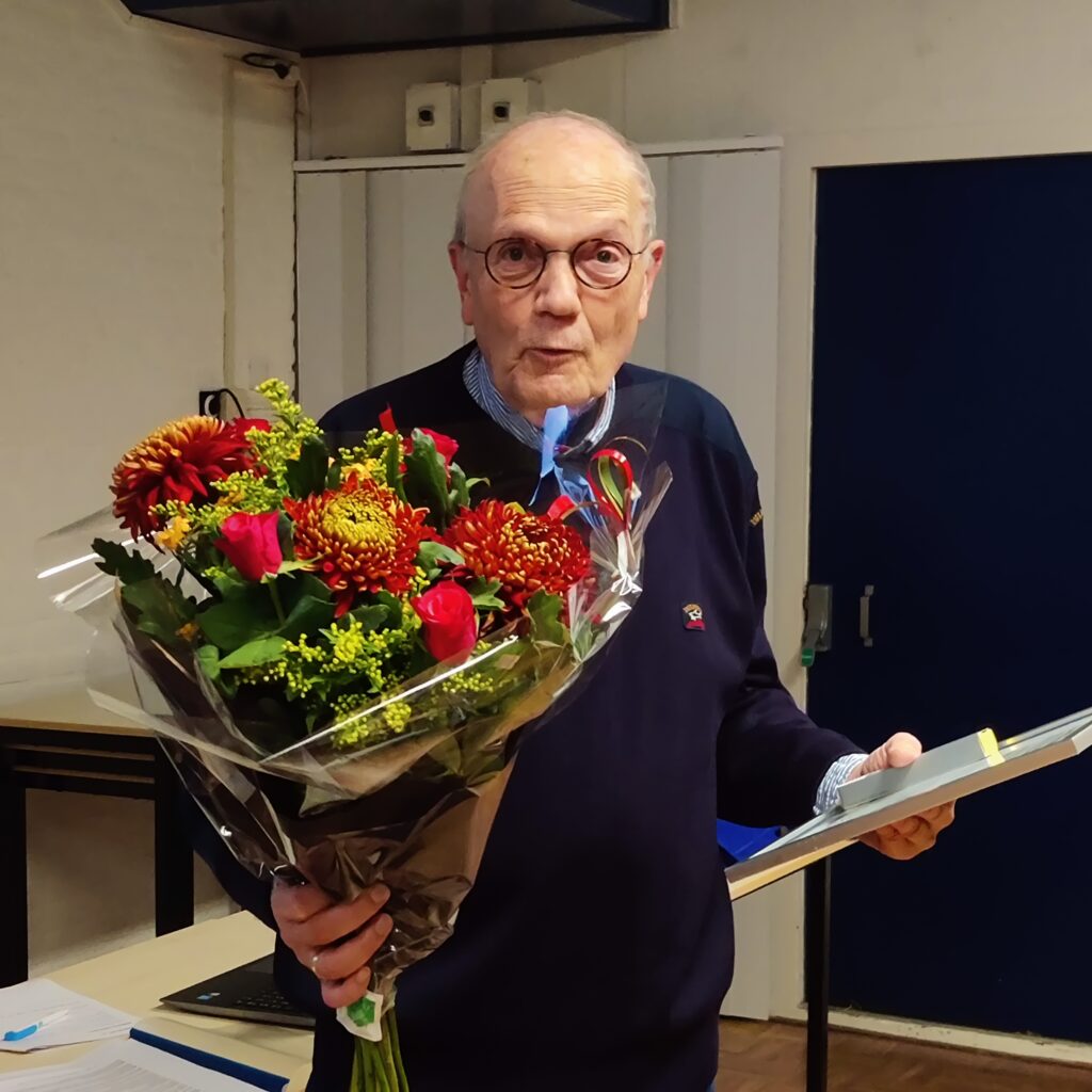 Dick Dutman 25 jaar EHBO diploma