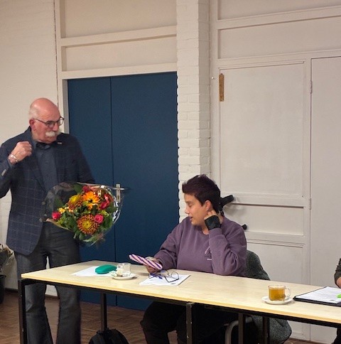 Afscheid Cynthia Wigbers (zit aan de tafel)